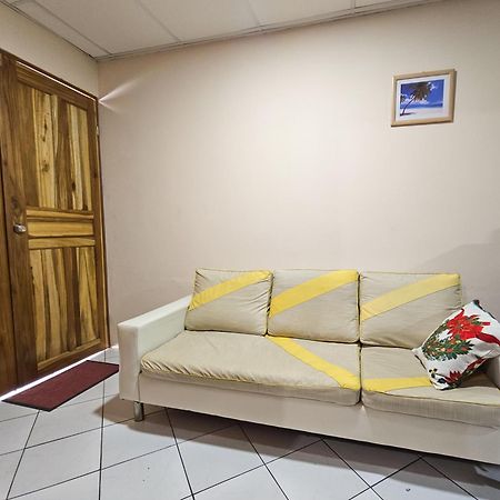 Apartamento Daly 3 Guapiles Luaran gambar