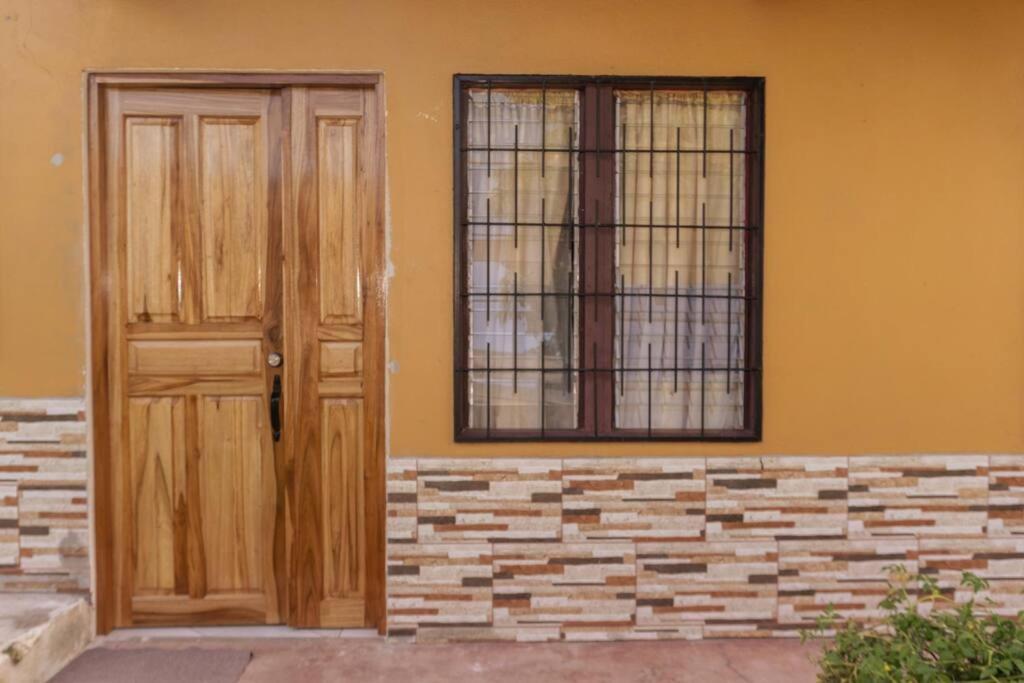 Apartamento Daly 3 Guapiles Luaran gambar